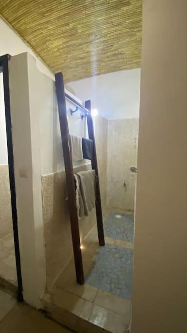 Petite Maison En Bord De Mer Palmarin Nguedj Kültér fotó